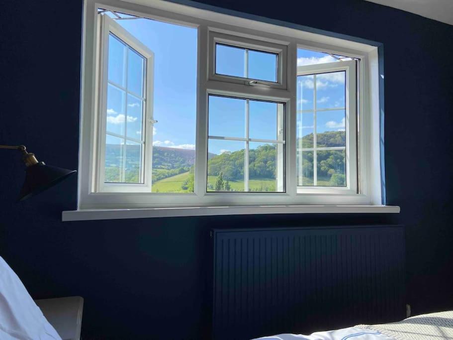 Couples Getaway, With Mountain Views/Dog Friendly Βίλα Crickhowell Εξωτερικό φωτογραφία